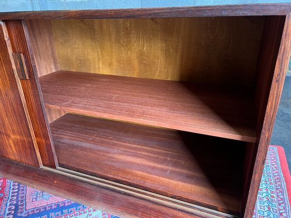 Le Sélectionneur - Brocante - Enfilade scandinave vintage en teck Dr Visby J - Made in Denmark - Années 70