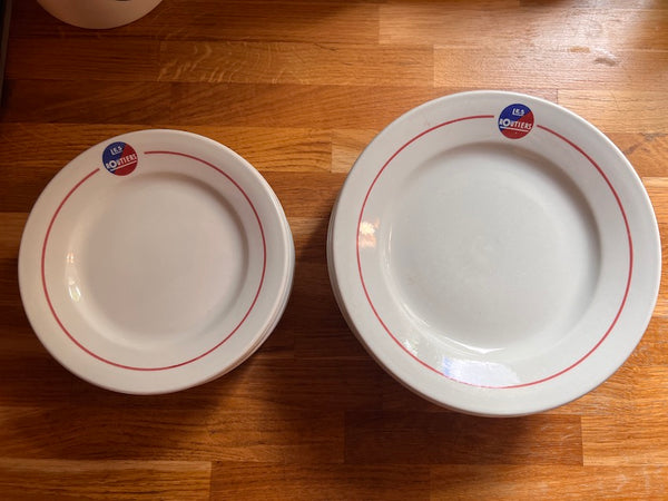 Assiette plate vintage Les Routiers Pyroblan en Porcelaine - France - Années 70