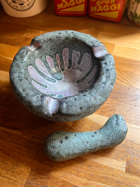 Mortier et pilon vintage en céramique Fat Lava Vallauris - Années 70