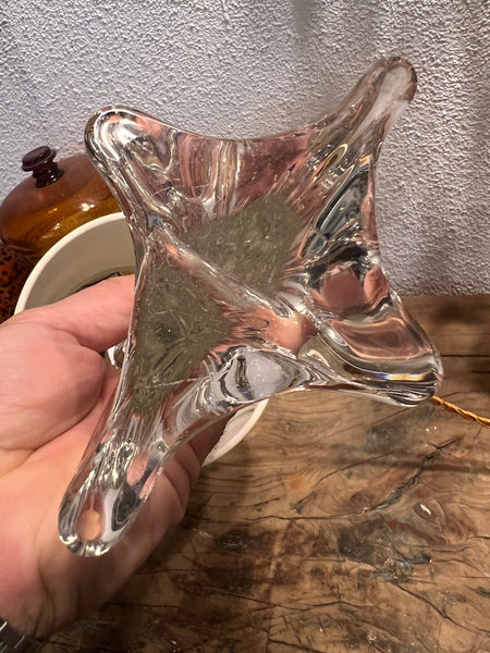 Lampe de table ancienne au pied en cristal
