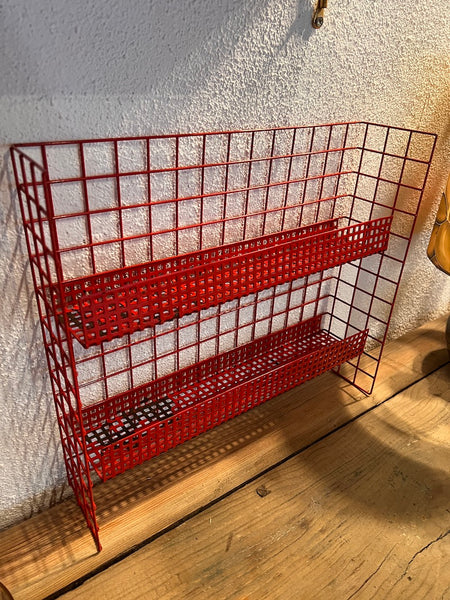 Petite étagère murale vintage style Mathieu Matégot en métal rouge