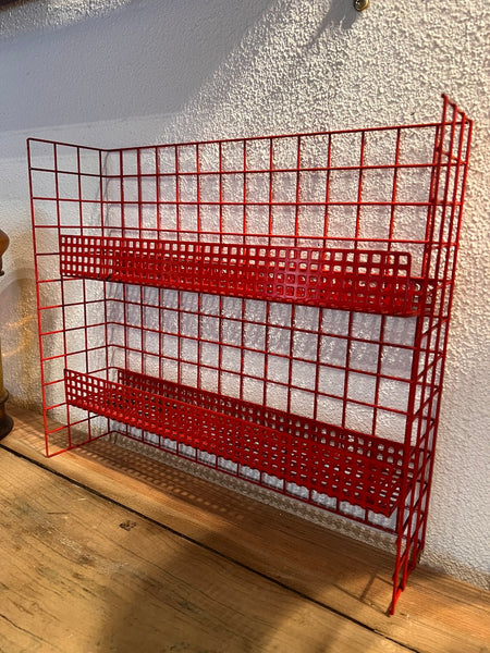 Petite étagère murale vintage style Mathieu Matégot en métal rouge