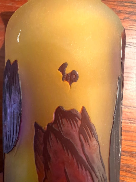 Petit vase vintage en verre soufflé à la bouche et gravé à l'acide Gallé Tip 17,5cm
