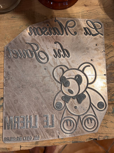 2 plaques d'embossage à froid vintage Toulousac en aluminium - 70's