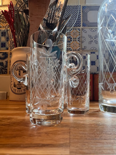Service à liqueur vintage en verre gravé