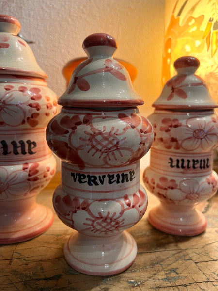 Lot de 3 pots roses vintages d'herboriste / apothicaire en céramique peinte à la main