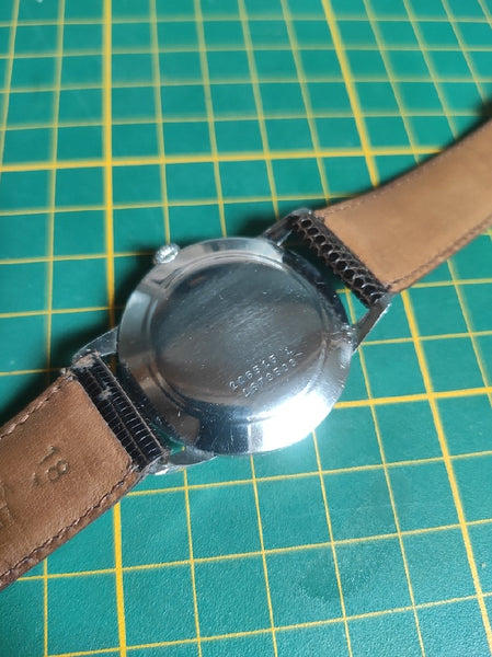 Universal Geneve Sport Dotation 206515-1 mécanique - 1950